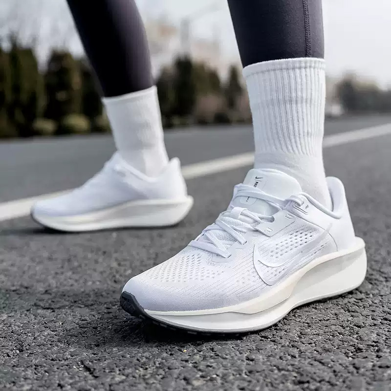 NIKE Women's QEST 6 Mesh Shoes - Women'S Shoes Nike Jordan 评论和价格